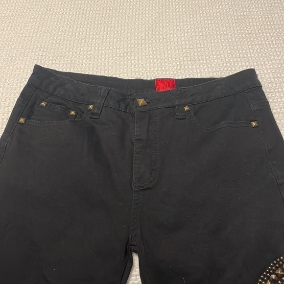 CHRISTINA V Snake Embroidered Design Denim Jeans - Picture 7 of 12